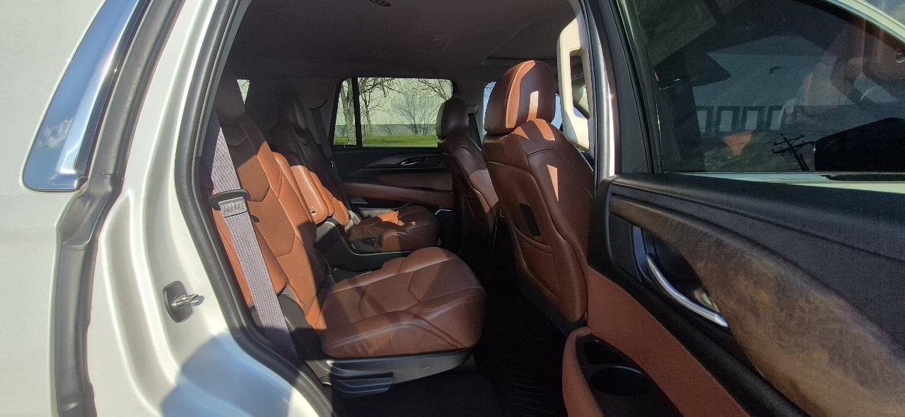 Cadillac Escalade Luxury 4WD 2017