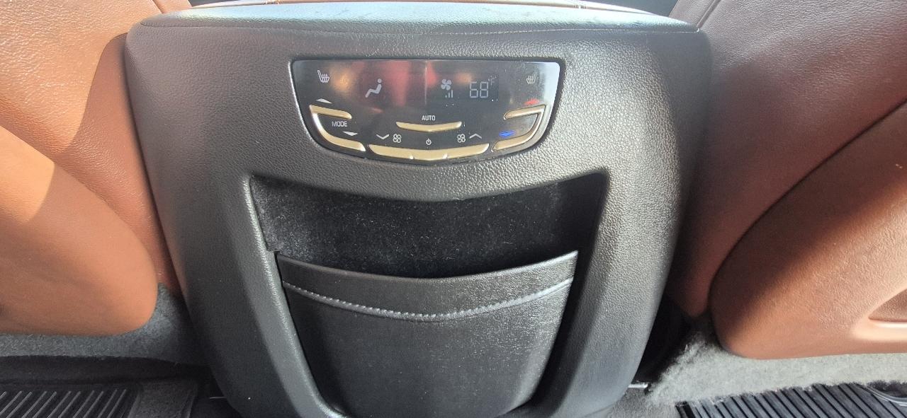 Cadillac Escalade Luxury 4WD 2017