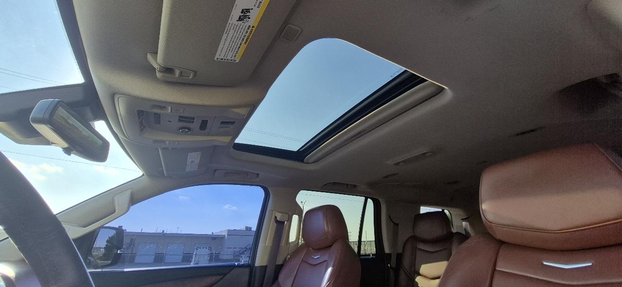 Cadillac Escalade Luxury 4WD 2017