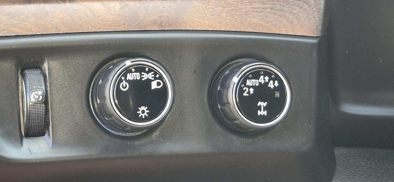 Cadillac Escalade Luxury 4WD 2017