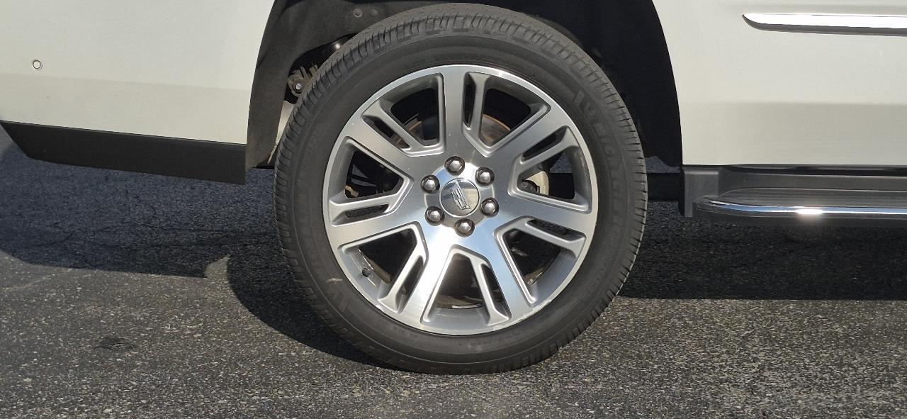 Cadillac Escalade Luxury 4WD 2017