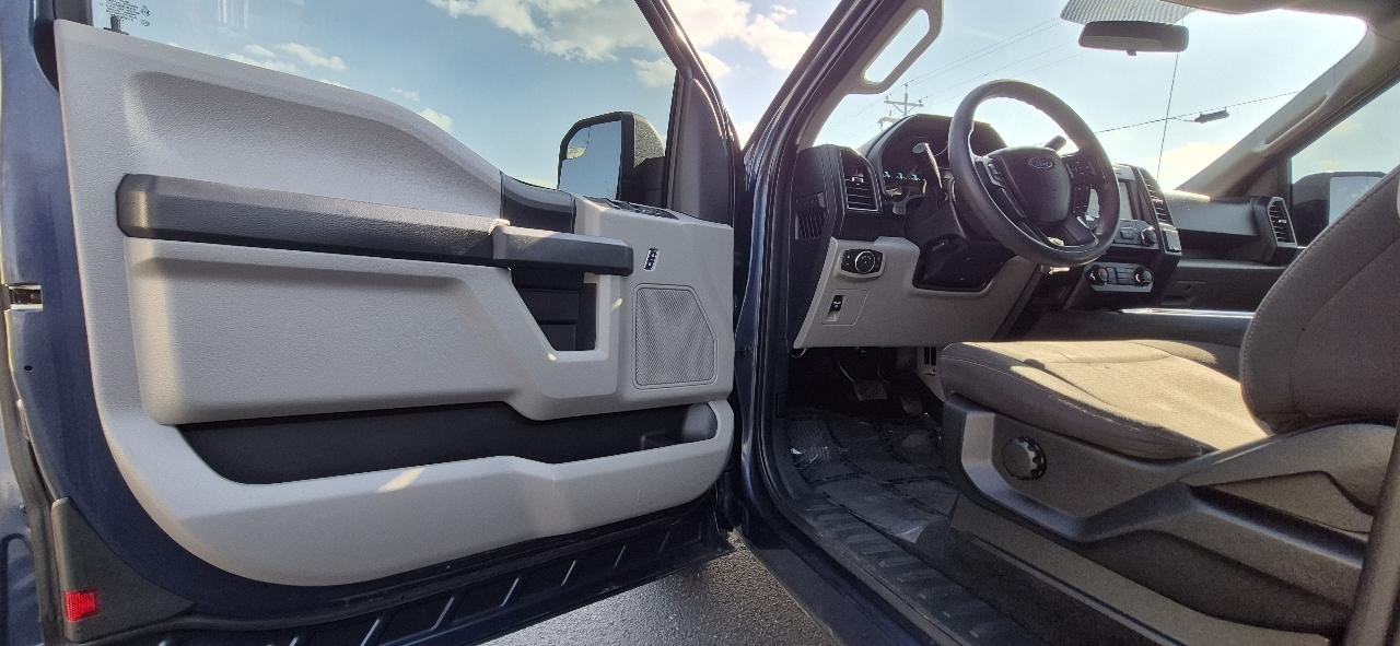 Ford F-150 4WD SuperCrew 145" STX 2018