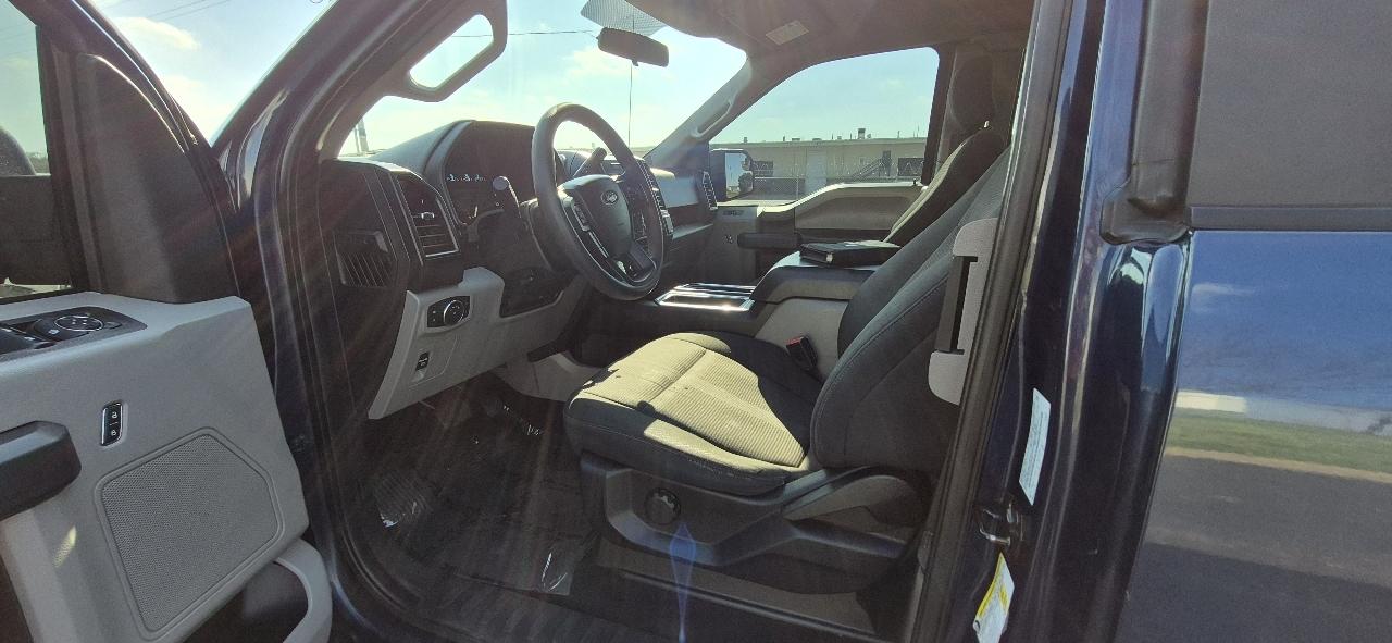 Ford F-150 4WD SuperCrew 145" STX 2018