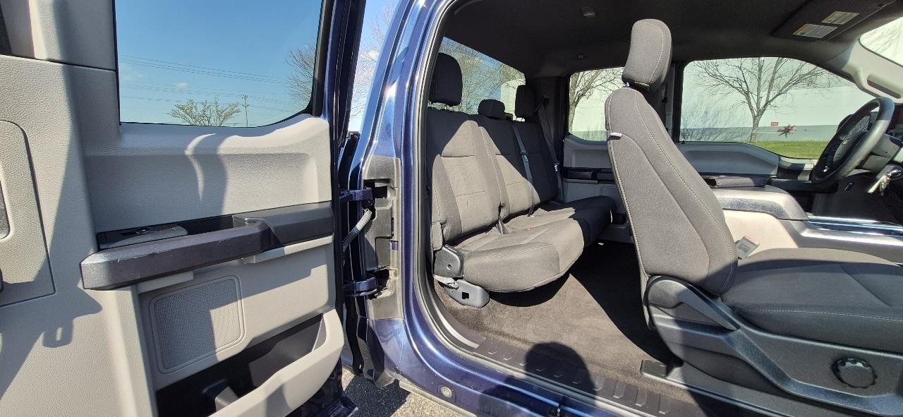 Ford F-150 4WD SuperCrew 145" STX 2018