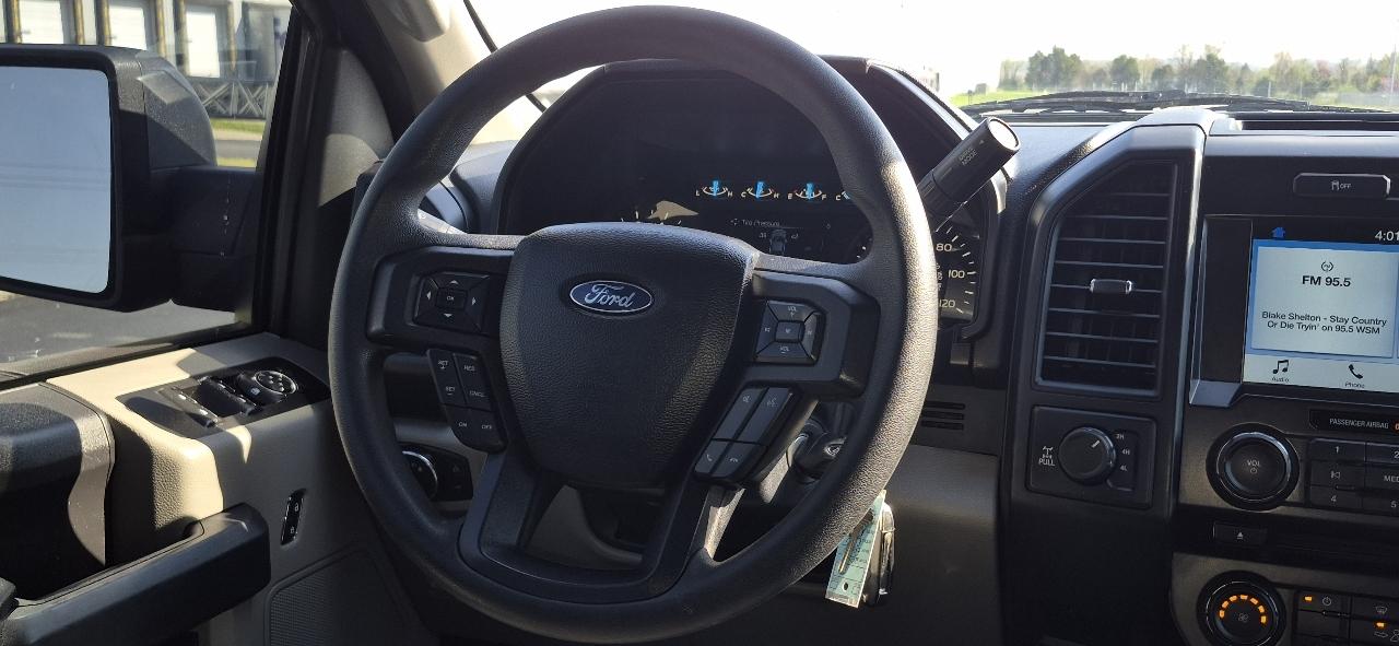 Ford F-150 4WD SuperCrew 145" STX 2018