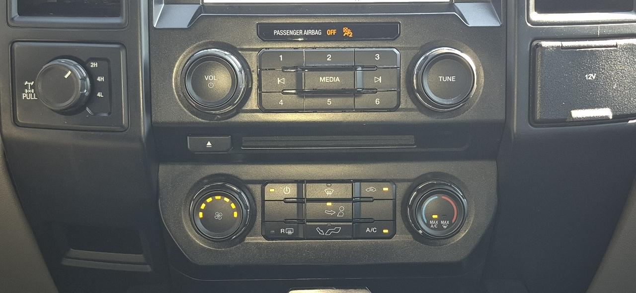 Ford F-150 4WD SuperCrew 145" STX 2018