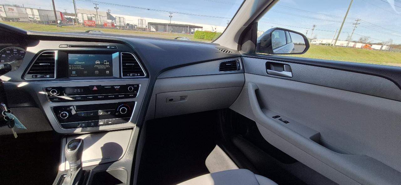 Hyundai Sonata SE 2016