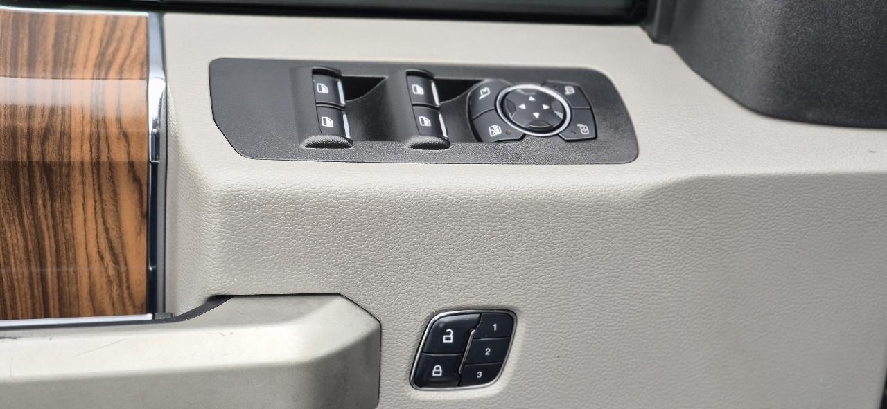 Ford F-150 Lariat SuperCrew 6.5-ft. Bed 4WD 2017