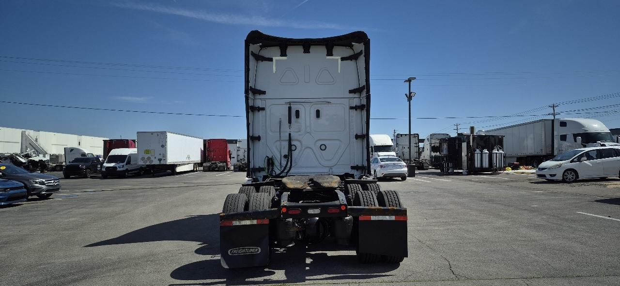 Freightliner Cascadia  2021