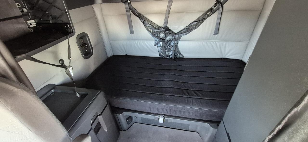 Freightliner Cascadia  2021