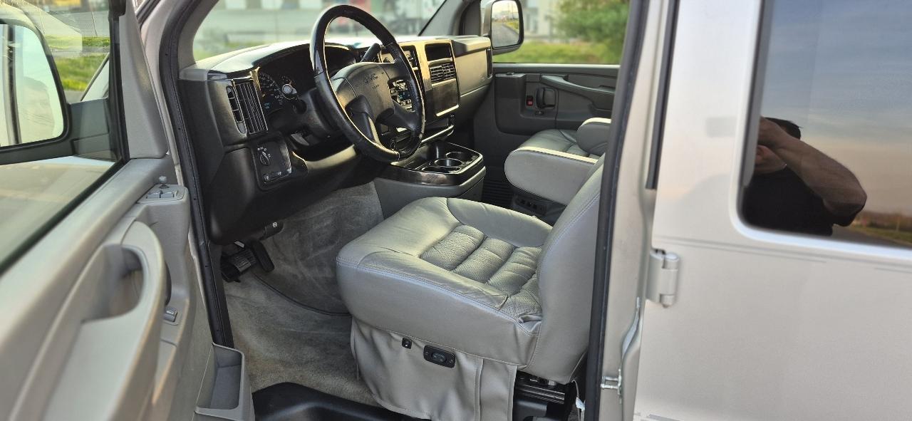 GMC Savana G1500 Cargo 2006