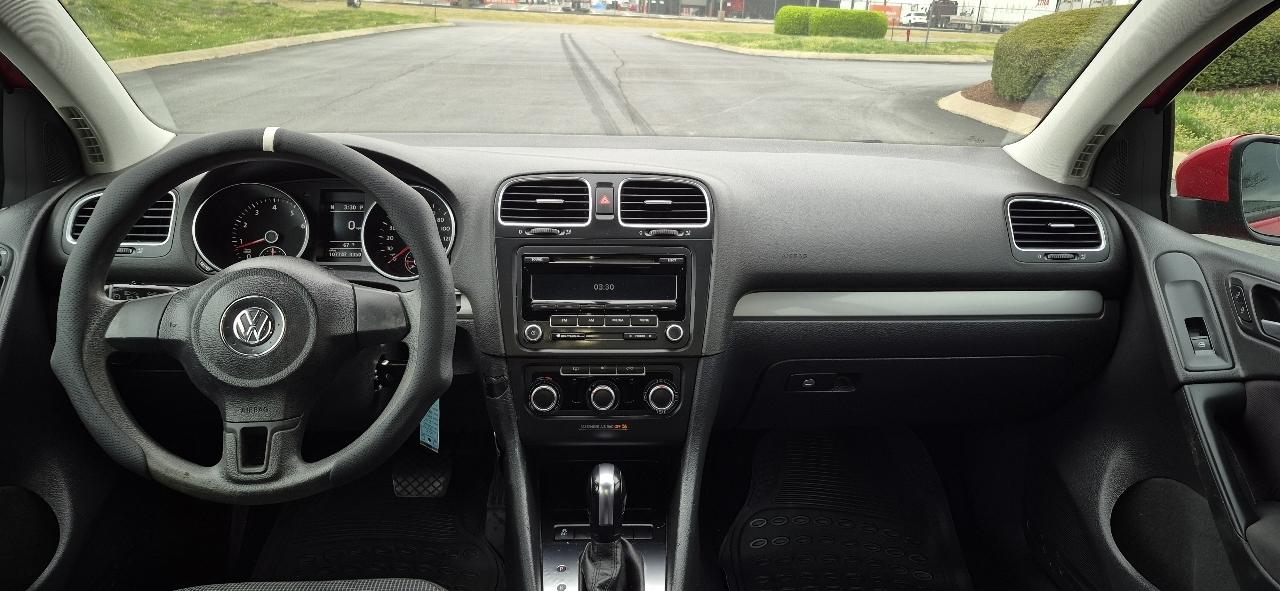 Volkswagen Golf 2.5L Conv & Sunroof 4 Door PZEV 2012