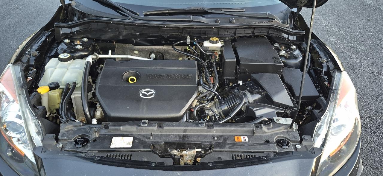 Mazda MAZDA3 s Sport 5-Door 2011