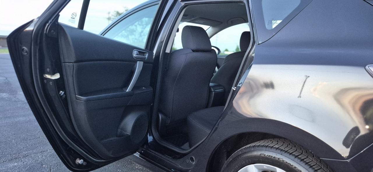 Mazda MAZDA3 s Sport 5-Door 2011