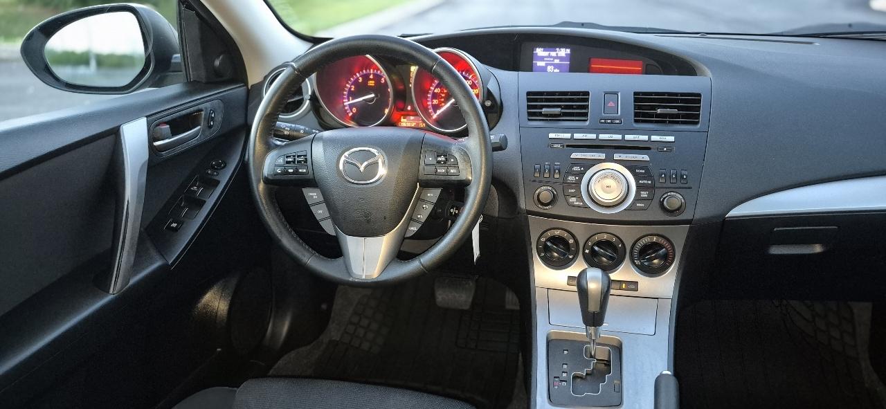 Mazda MAZDA3 s Sport 5-Door 2011