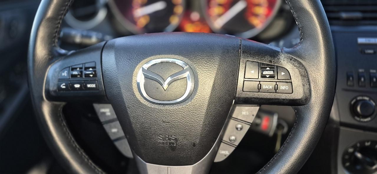 Mazda MAZDA3 s Sport 5-Door 2011