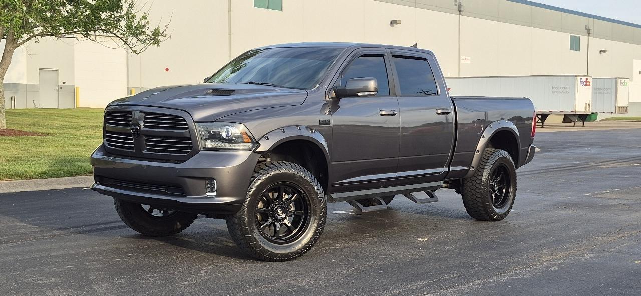 RAM 1500 Sport Crew Cab LWB 4WD 2016