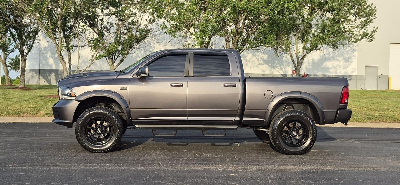 RAM 1500 Sport Crew Cab LWB 4WD 2016