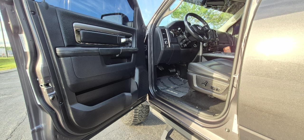 RAM 1500 Sport Crew Cab LWB 4WD 2016