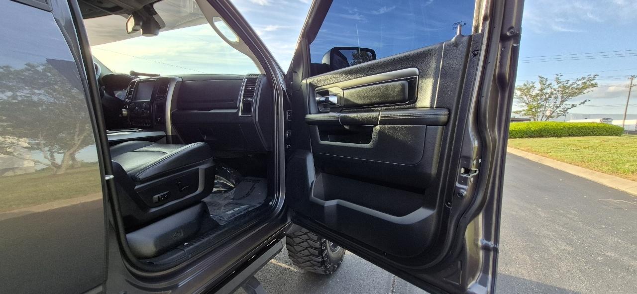 RAM 1500 Sport Crew Cab LWB 4WD 2016