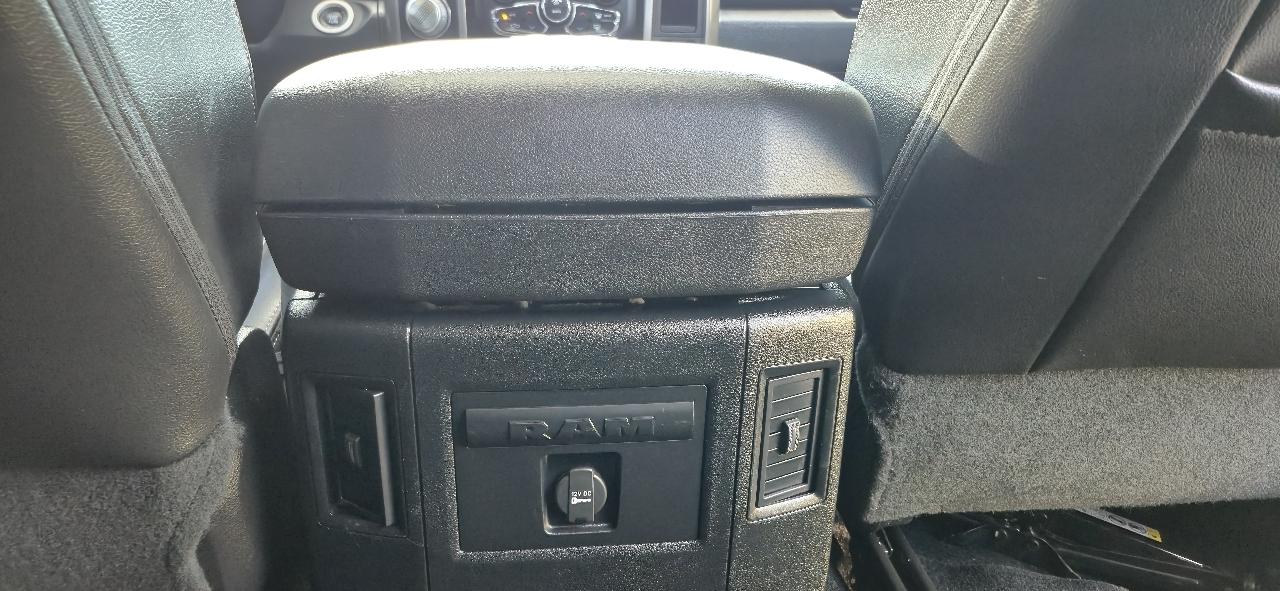 RAM 1500 Sport Crew Cab LWB 4WD 2016