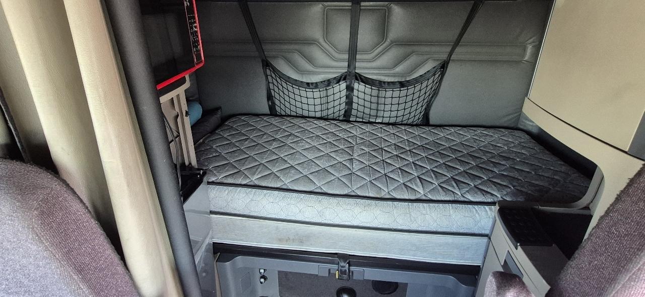 Freightliner Cascadia Evo  2018