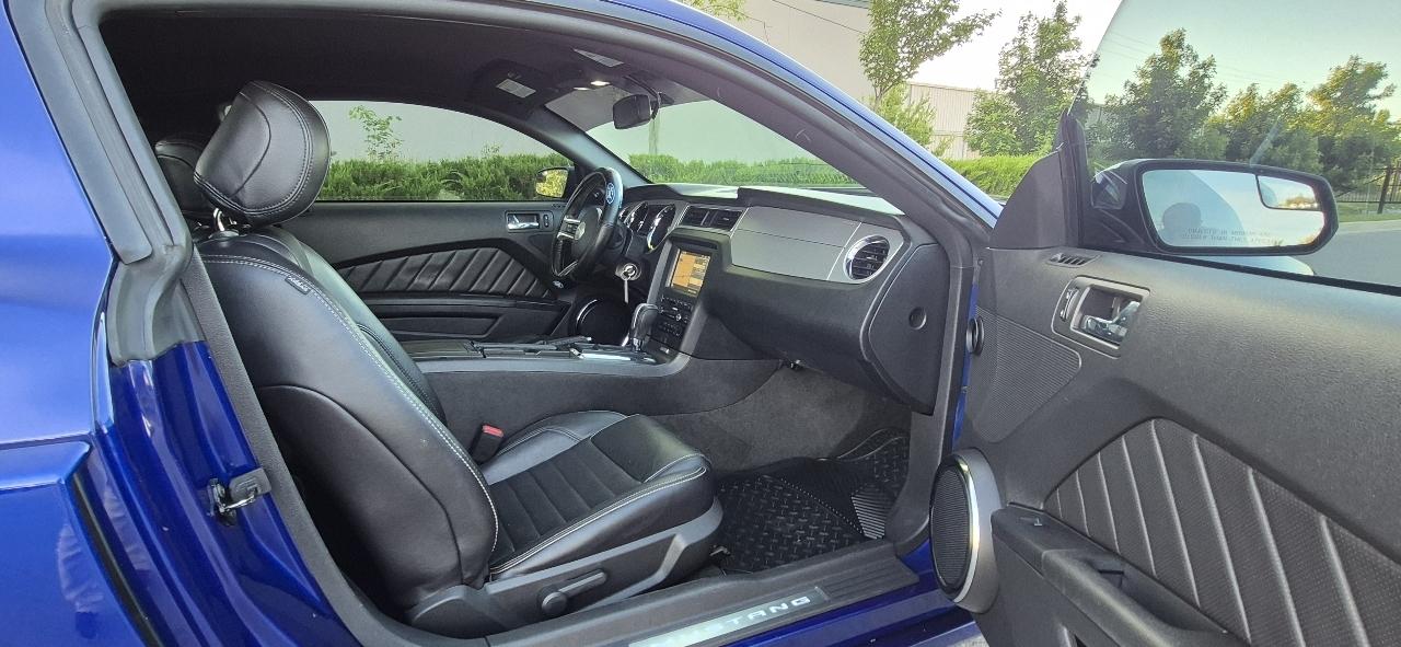 Ford Mustang  2014
