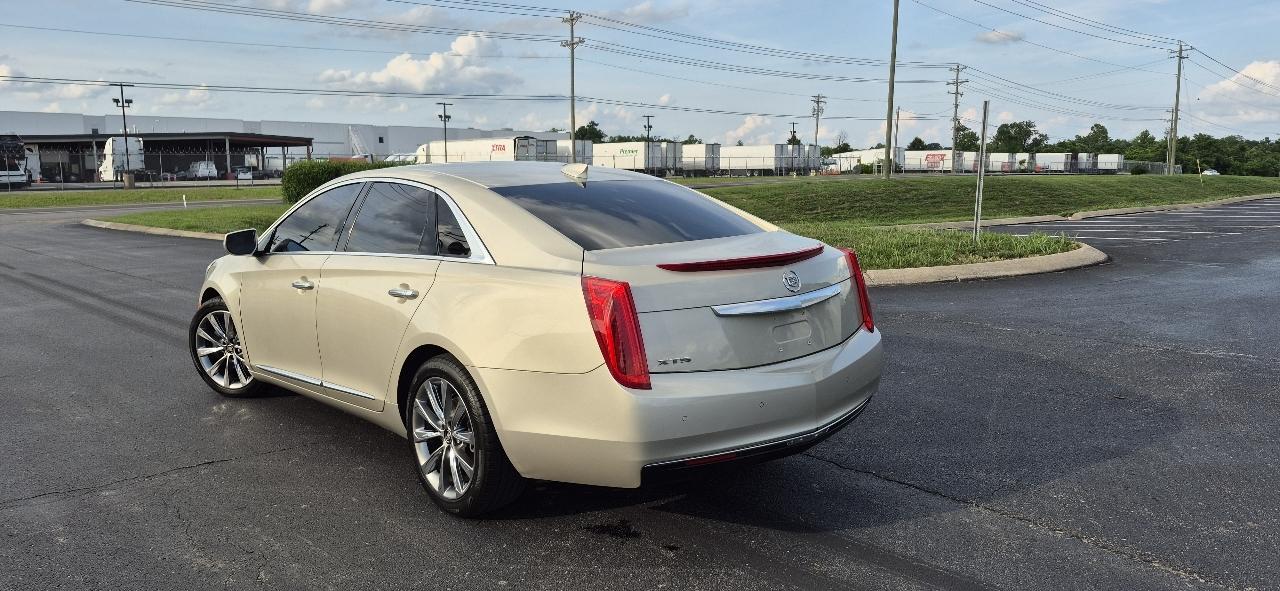 Cadillac XTS 4dr Sdn FWD 2015