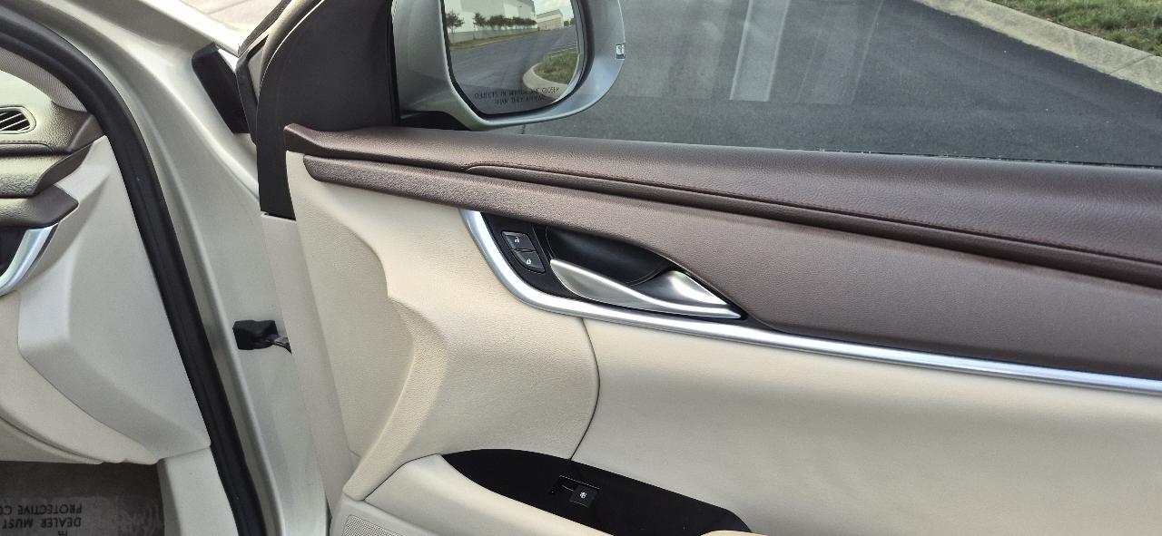 Cadillac XTS 4dr Sdn FWD 2015