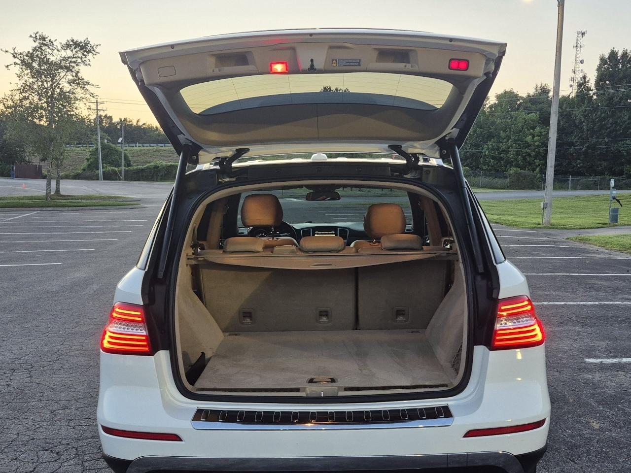 Mercedes-Benz M Class ML350 4D SUV 2014