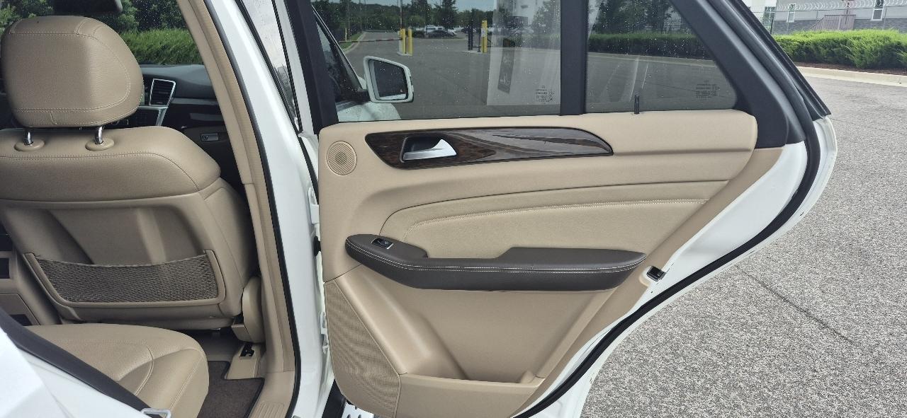 Mercedes-Benz M Class ML350 4D SUV 2014