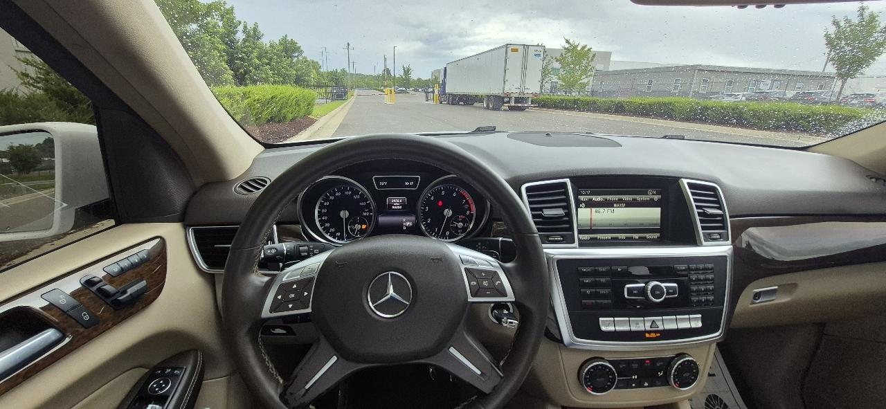 Mercedes-Benz M Class ML350 4D SUV 2014