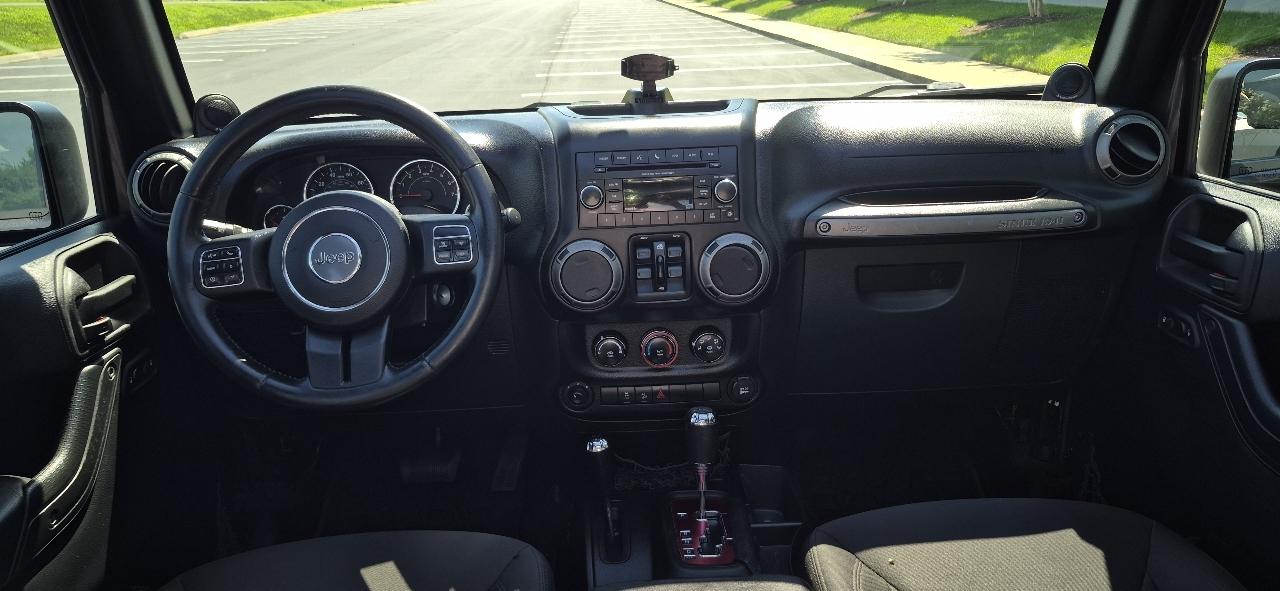 Jeep Wrangler Unlimited 4WD 4dr Sport 2014