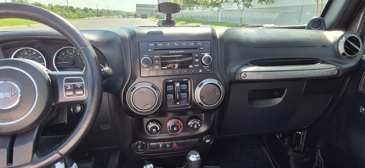 Jeep Wrangler Unlimited 4WD 4dr Sport 2014