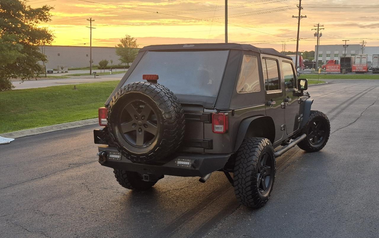 Jeep Wrangler Unlimited 4WD 4dr Sport 2014