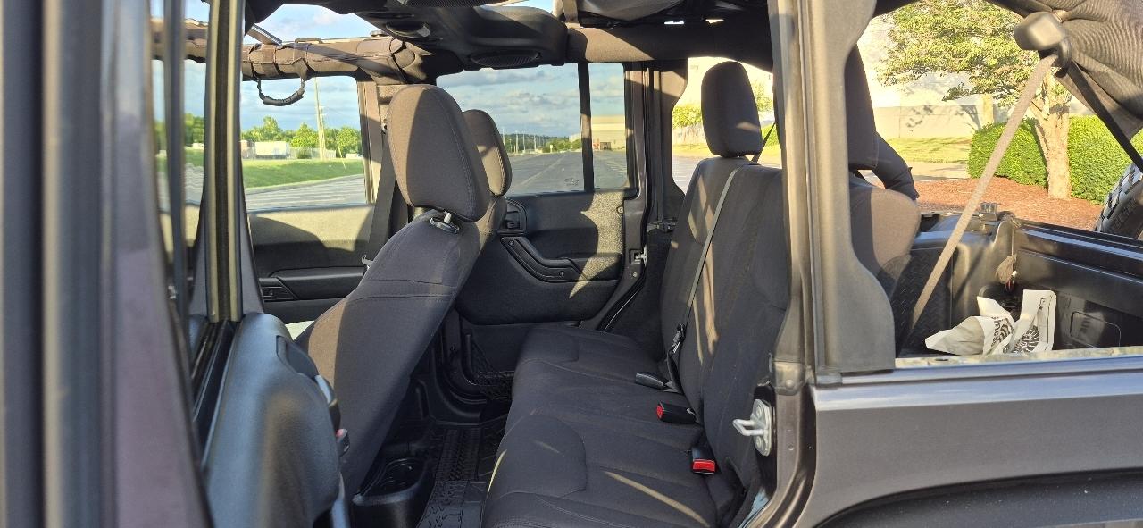 Jeep Wrangler Unlimited 4WD 4dr Sport 2014