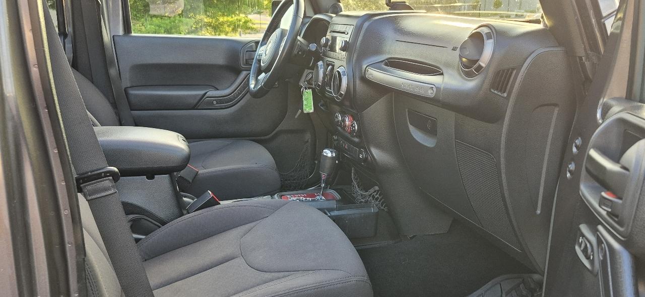 Jeep Wrangler Unlimited 4WD 4dr Sport 2014