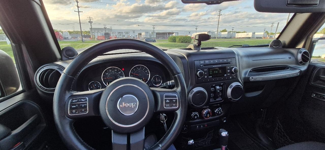 Jeep Wrangler Unlimited 4WD 4dr Sport 2014