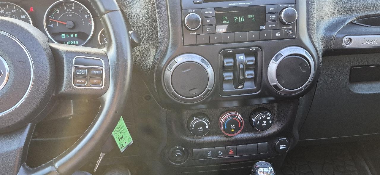Jeep Wrangler Unlimited 4WD 4dr Sport 2014