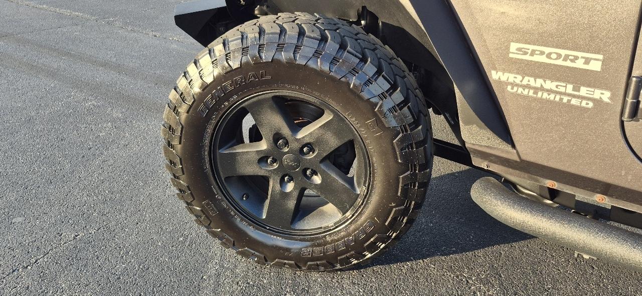 Jeep Wrangler Unlimited 4WD 4dr Sport 2014