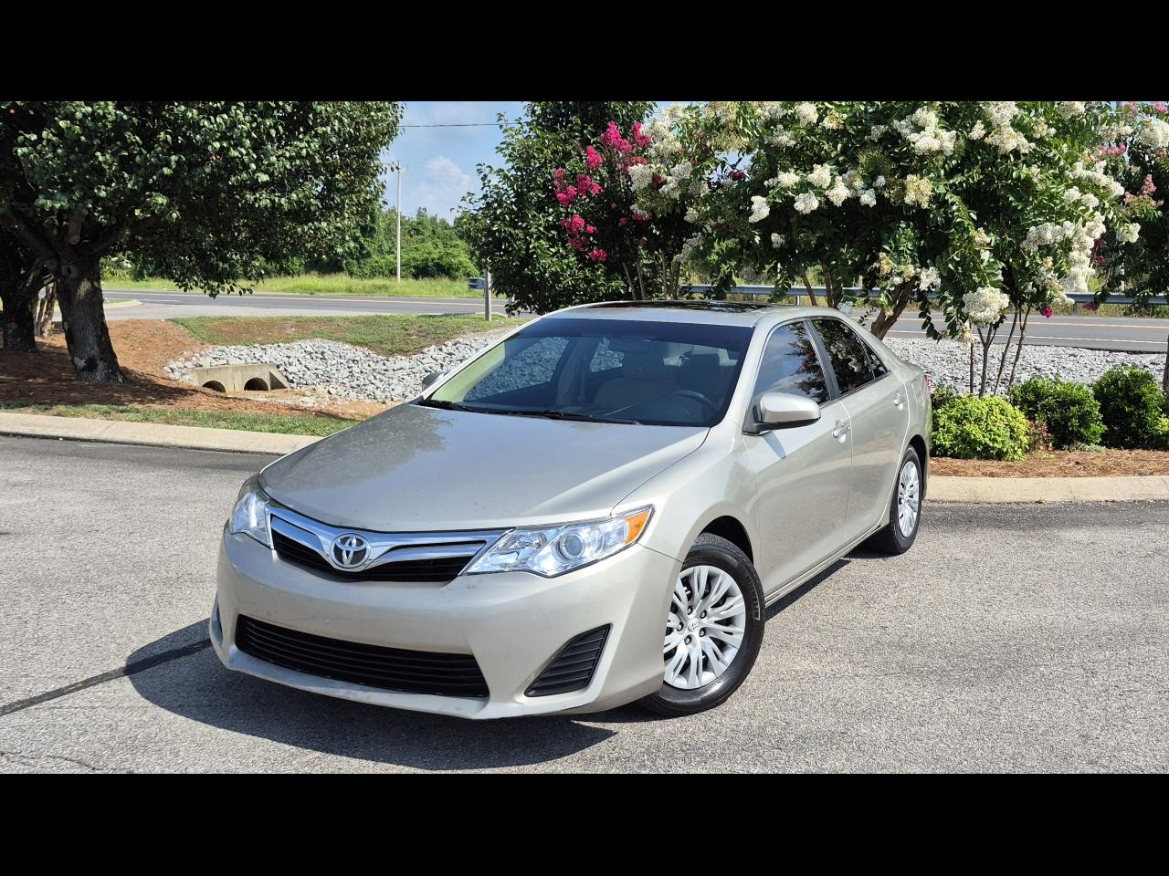 2014 Toyota Camry LE