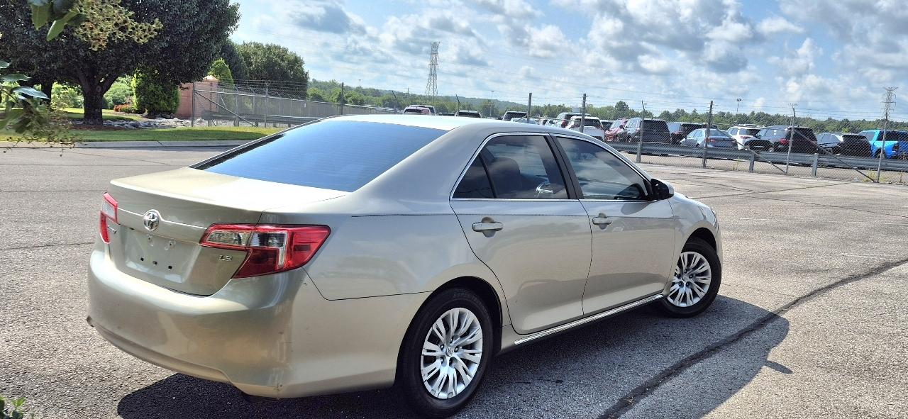 Toyota Camry LE 2014