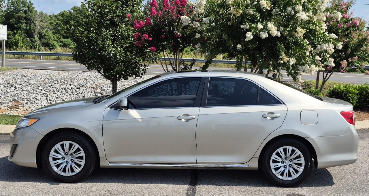 Toyota Camry LE 2014