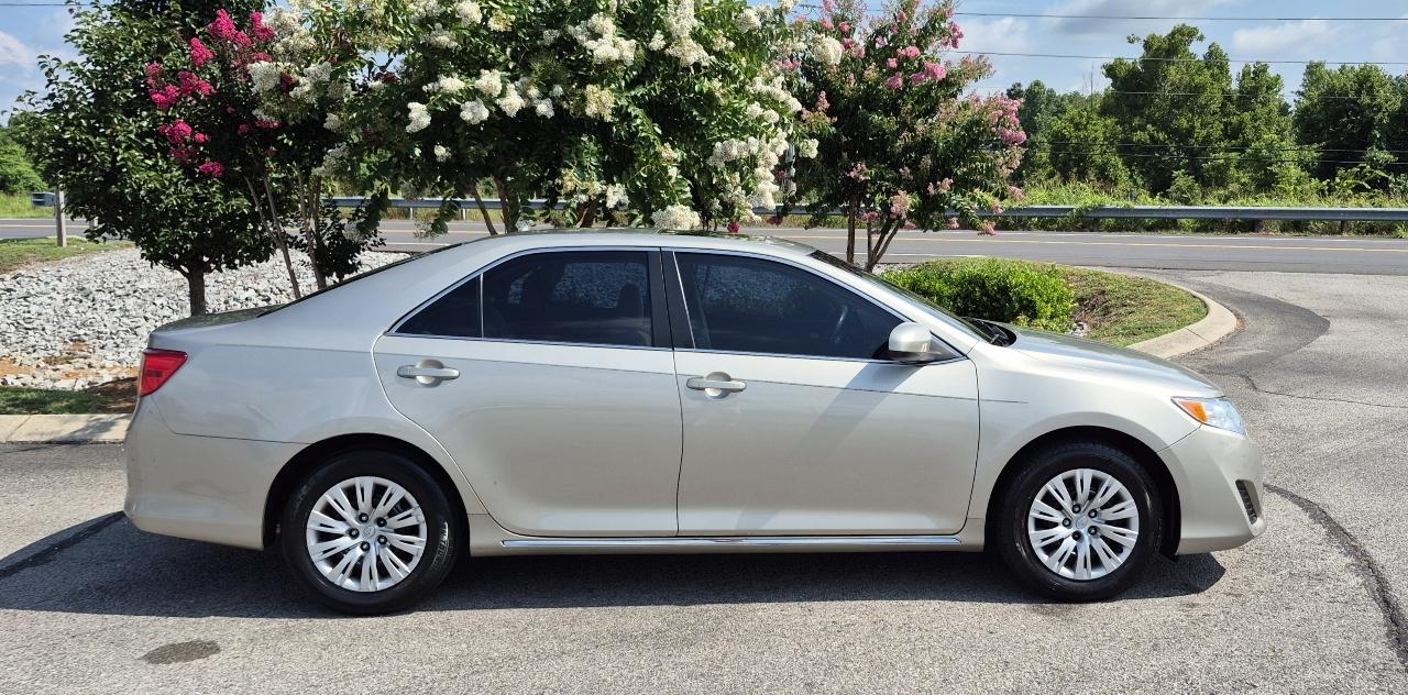 Toyota Camry LE 2014