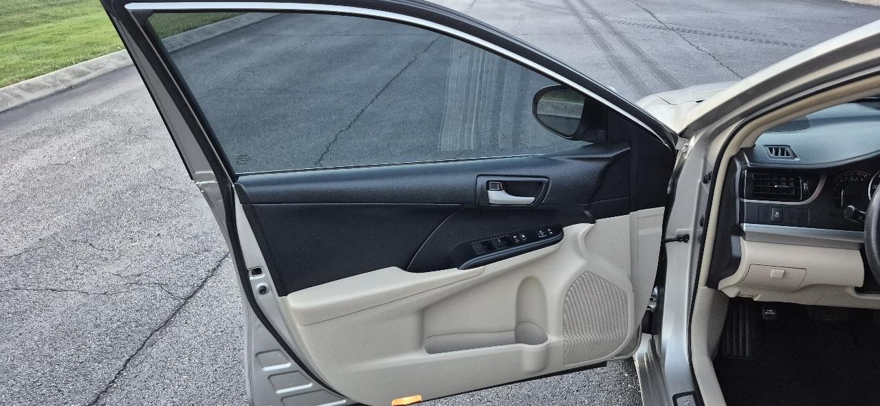 Toyota Camry LE 2014