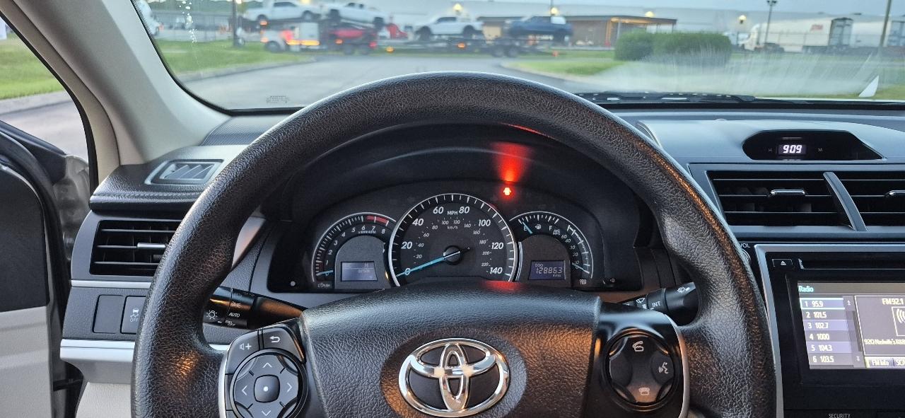 Toyota Camry LE 2014