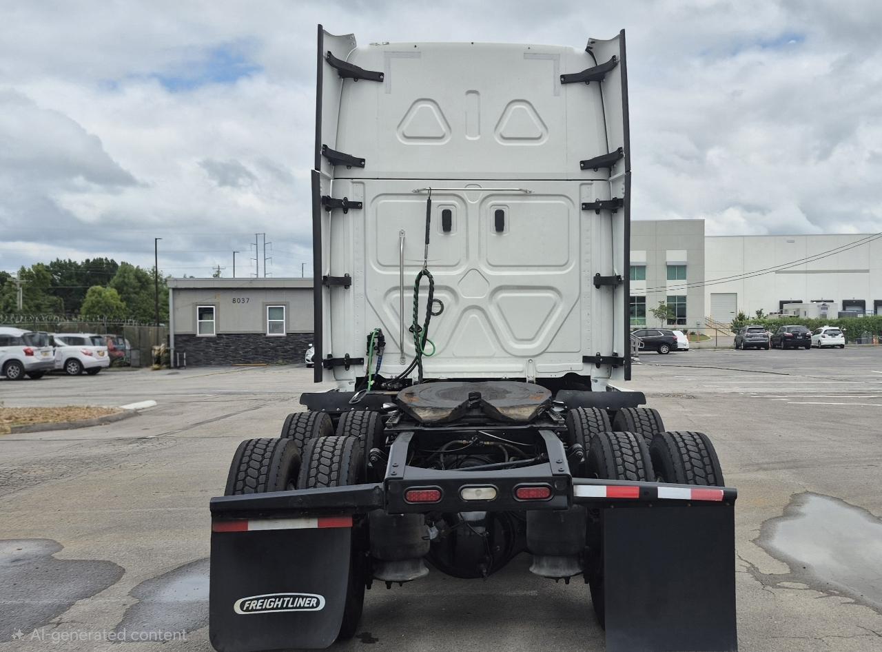 Freightliner New Cascadia 126  2021