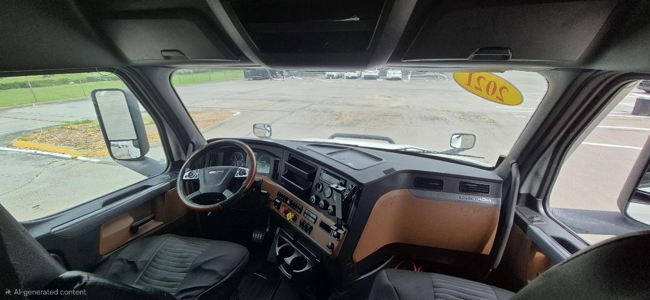 Freightliner New Cascadia 126  2021