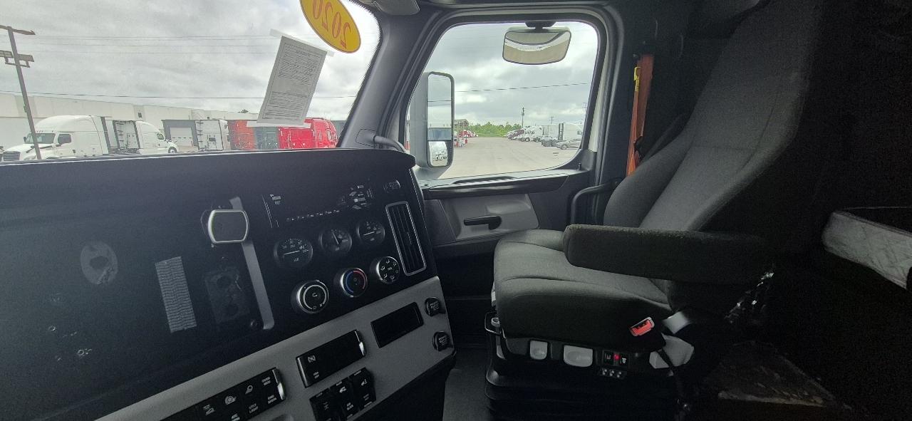 Freightliner New Cascadia 126  2020
