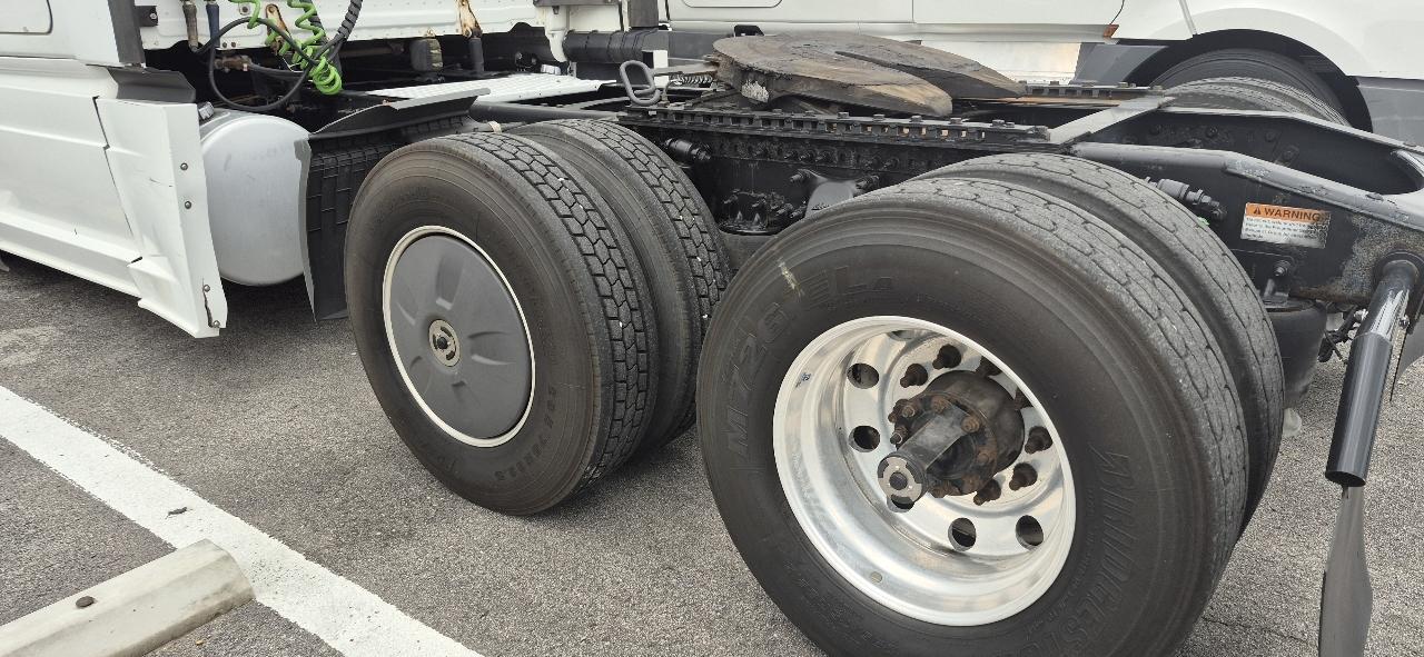 Freightliner New Cascadia 126  2020